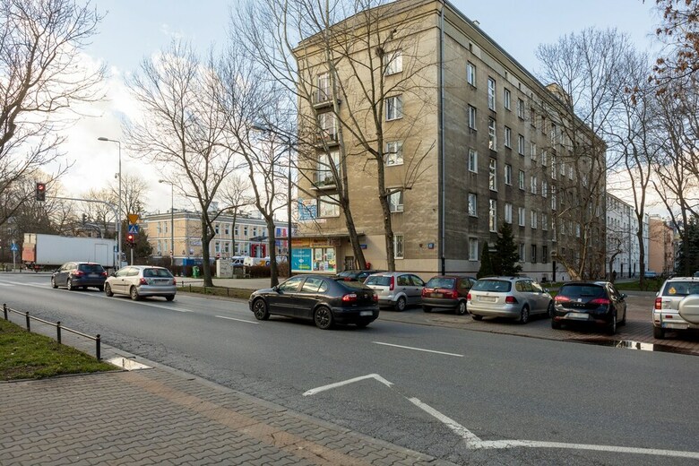 Saska Kepa Modern Apartment