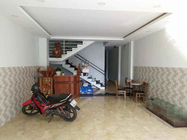 Hotel Oyo 1052 Hoang Gia Motel