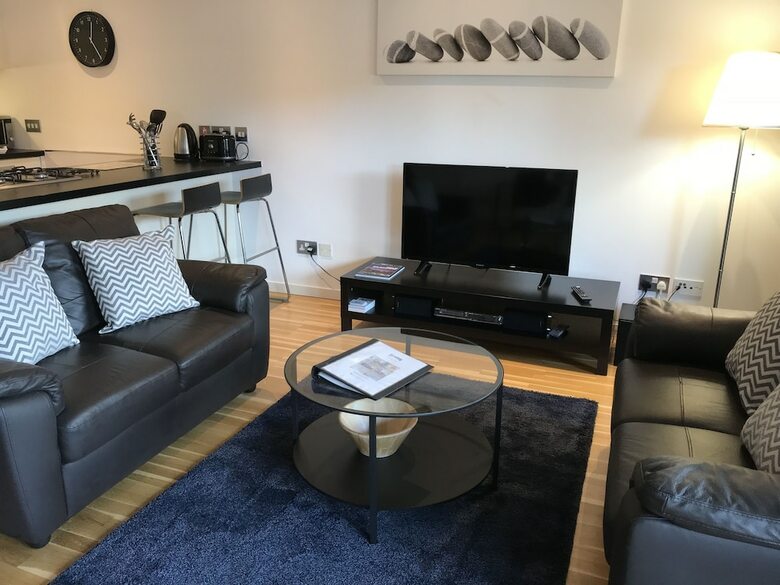 Tolbooth Apartments