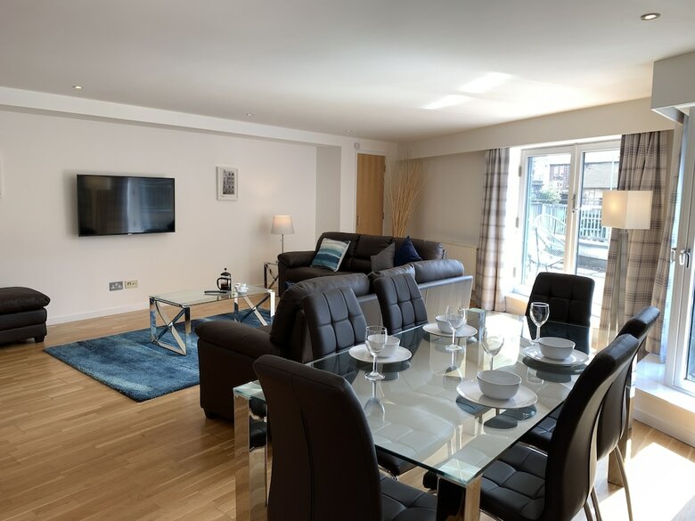 Tolbooth Apartments