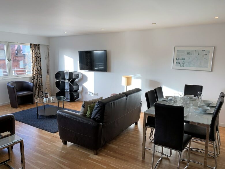 Tolbooth Apartments
