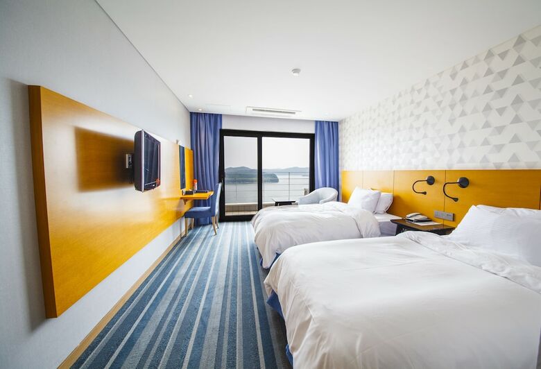 Asia Lakeside Hotel
