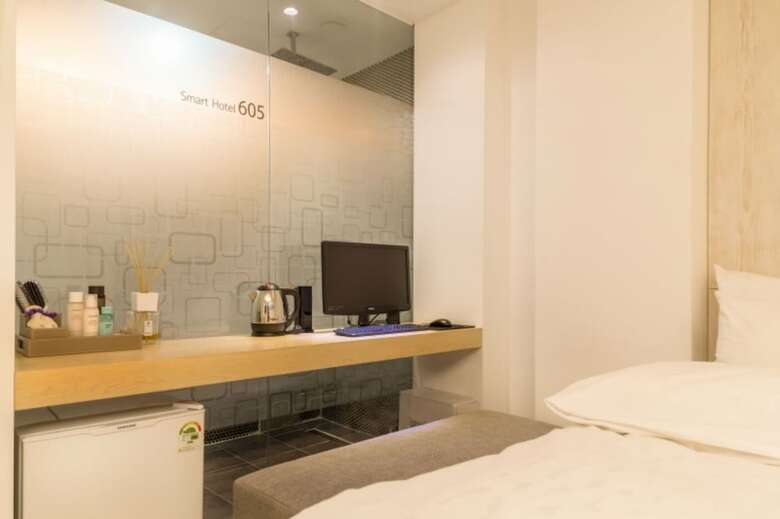 Smart Tourist Hotel
