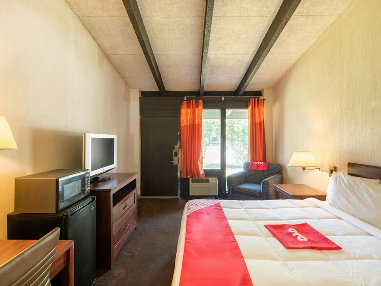 Motel Oyo Hotel Bay City Tx-35