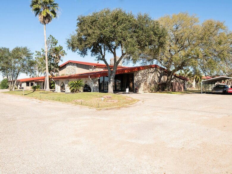 Motel Oyo Hotel Bay City Tx-35