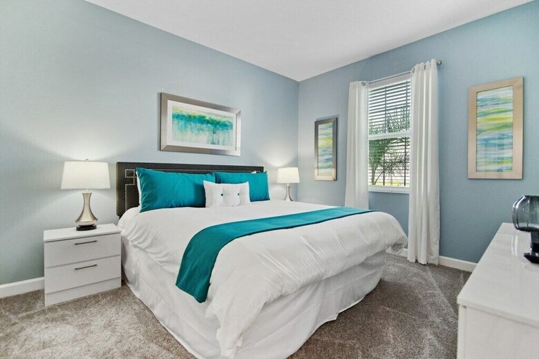 Champions Gate 8830 - Eight Bedroom Pool Home