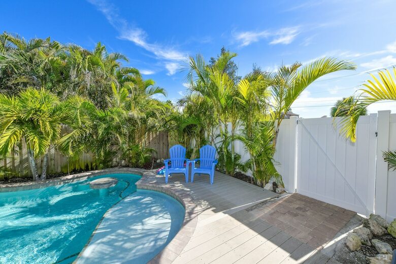 Coconut Cottage #1