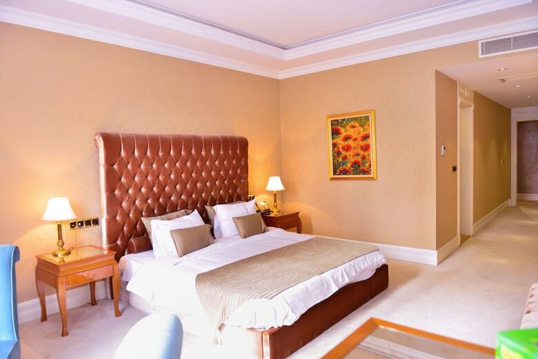 Lake Palace Hotel