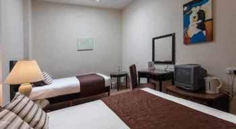 Russ Hill Hotel