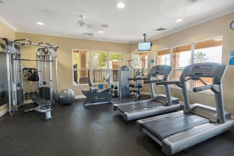 Wonderful 4bd Th Splash Pool, The Windsor Hills Re