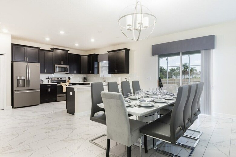 Champions Gate 1668 - Six Bedroom Pool Home