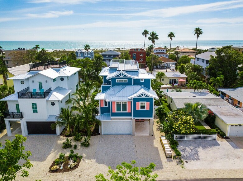 Coastal Queen