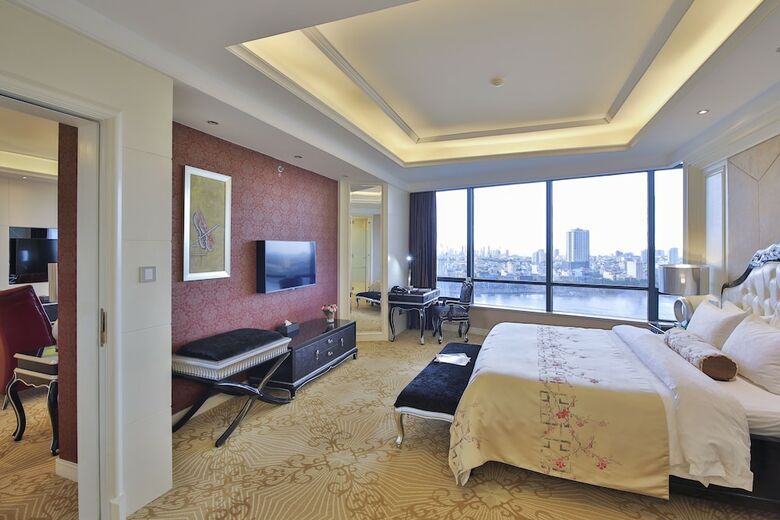 Brilliant Hotel