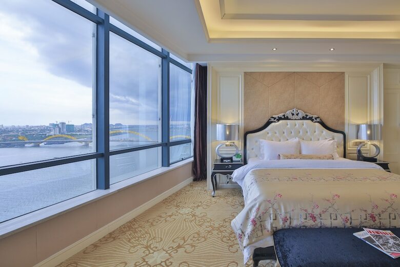 Brilliant Hotel