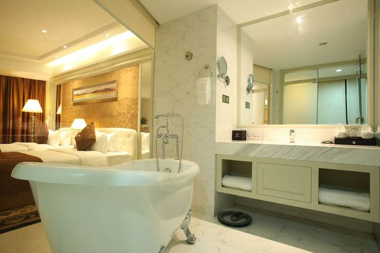 Brilliant Hotel