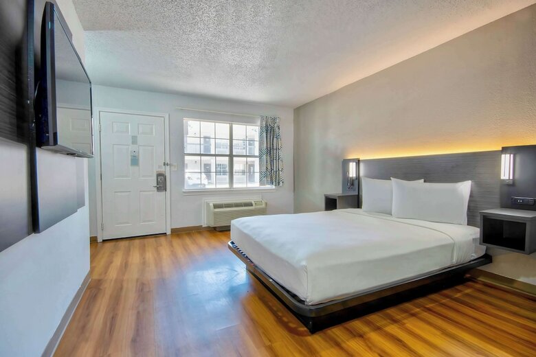 Motel Studio 6 Austin, Tx - Midtown