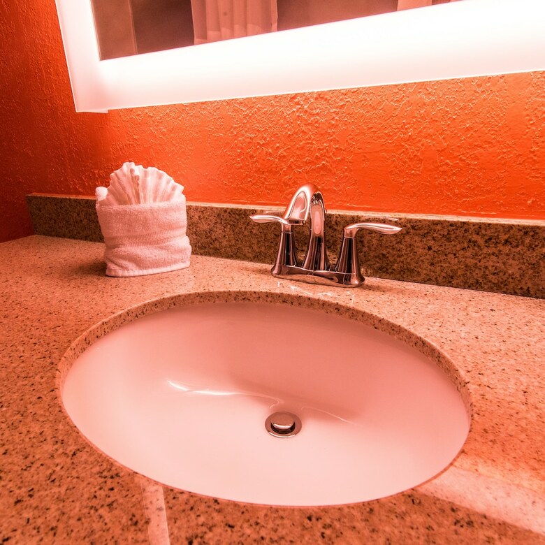 Hotel Howard Johnson By Wyndham Portsmouth