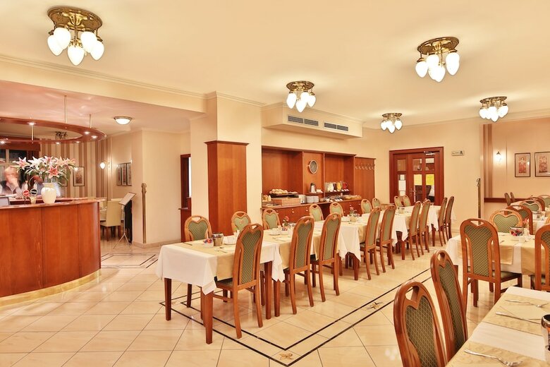 Villa Savoy Spa Park Hotel
