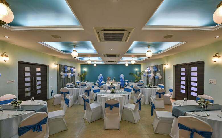 Hotel The Fern Samali Resort