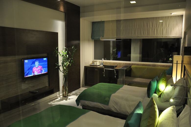 Maya Hotel