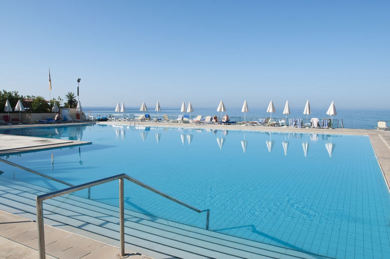 Hotel Louis Grand Glyfada