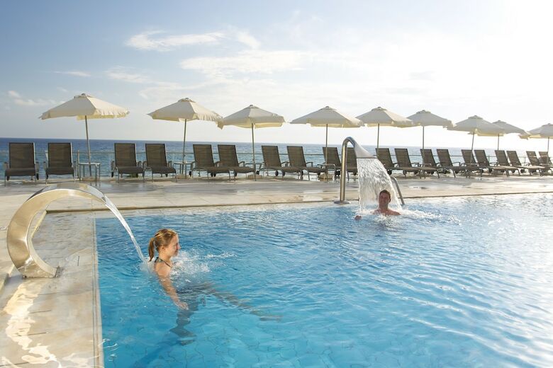 Hotel Louis Grand Glyfada