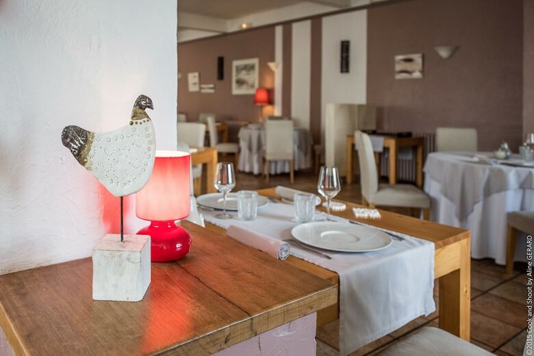 Hotel H�tel La Magnanerie, C�t� Bistro