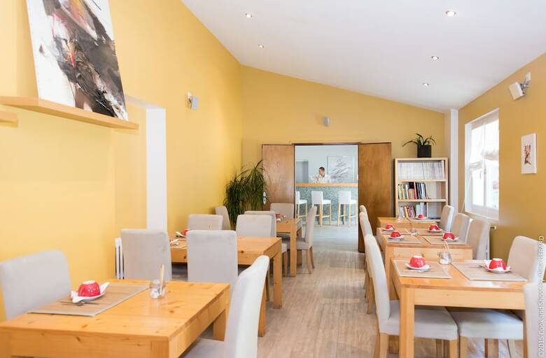 Hotel H�tel La Magnanerie, C�t� Bistro