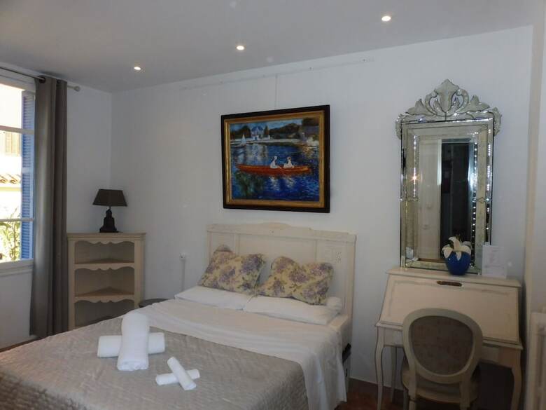 Hotel Normandy