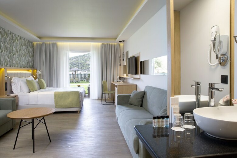 Hotel Dolce By Wyndham Attica Riviera