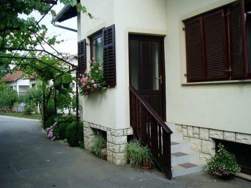 Hostal Rooms Beba
