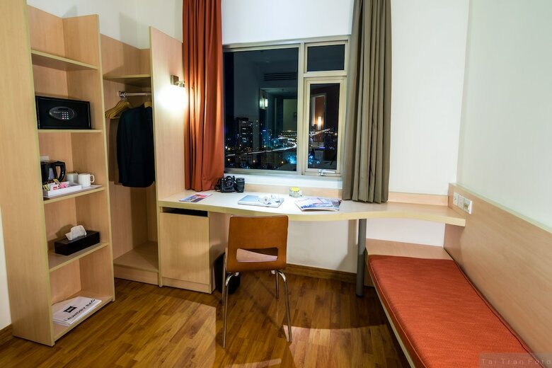 Hotel Ibis Saigon South