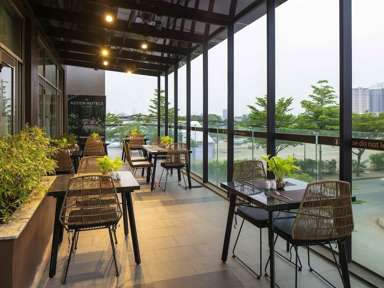 Hotel Ibis Saigon South