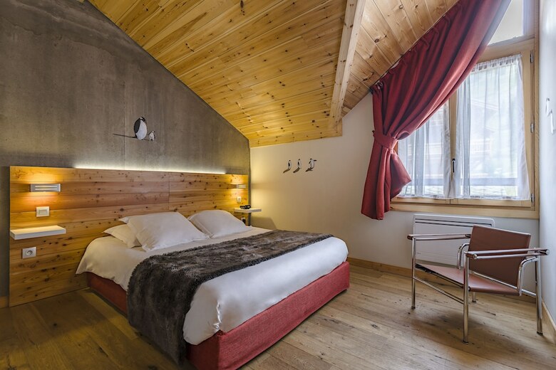 Anova Hotel & Spa