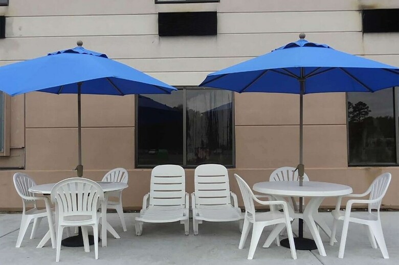 Motel Baymont By Wyndham Pooler/savannah