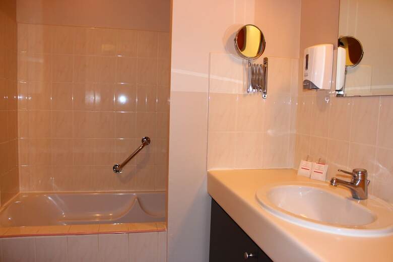 Hotel H�tel Les Gabarres