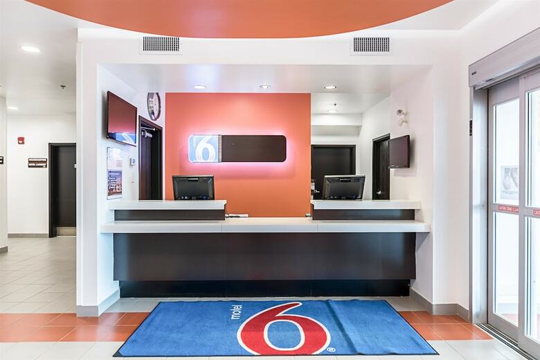 Hotel Motel 6 Moosomin, Sk