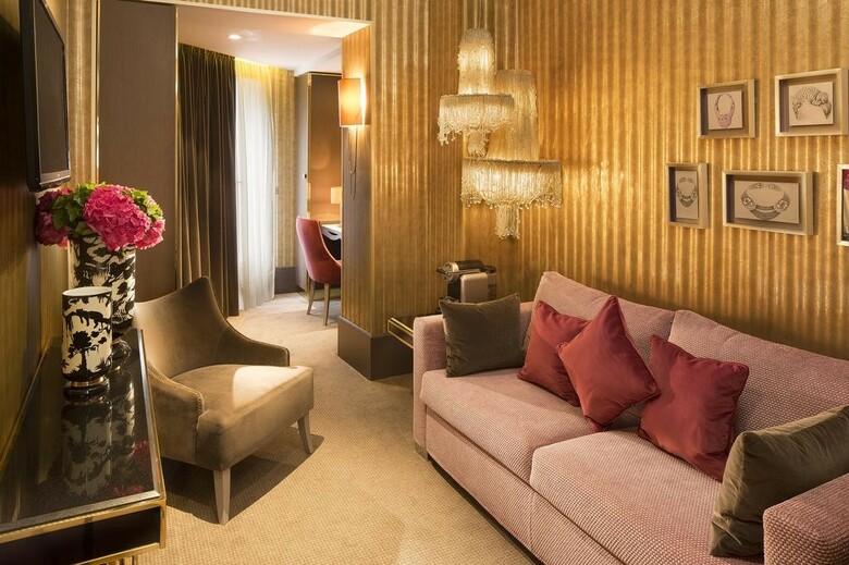 Baume Hotel