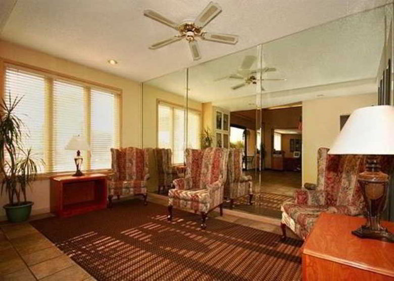 Clarion Hotel Phoenix - Chandler