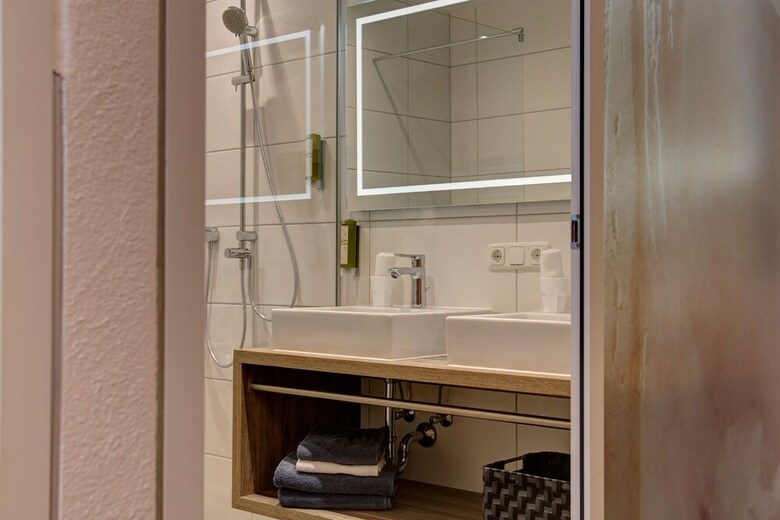 Hotel Am Dorfplatz Suites - Adults Only