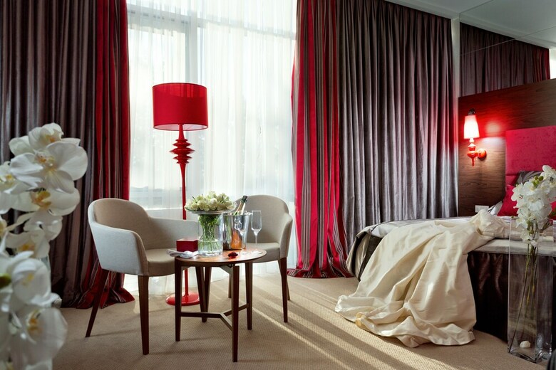 Ovis Hotel