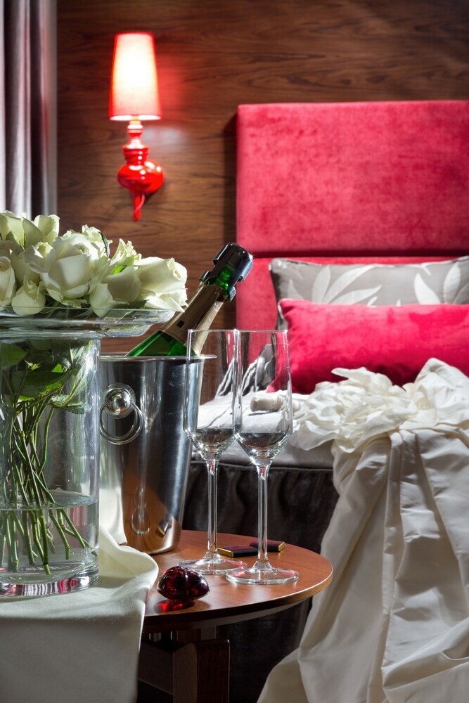 Ovis Hotel
