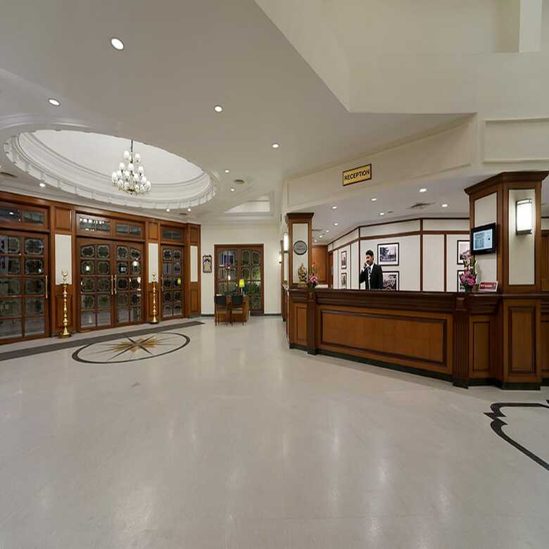 Hotel Radha Regent