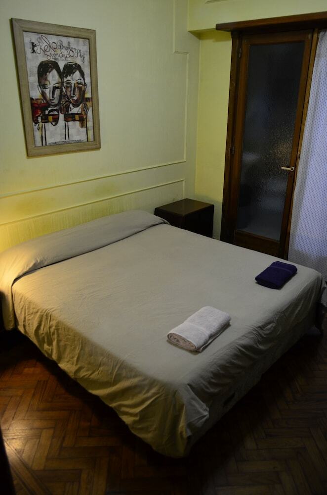 Hostal Garden House Hostel