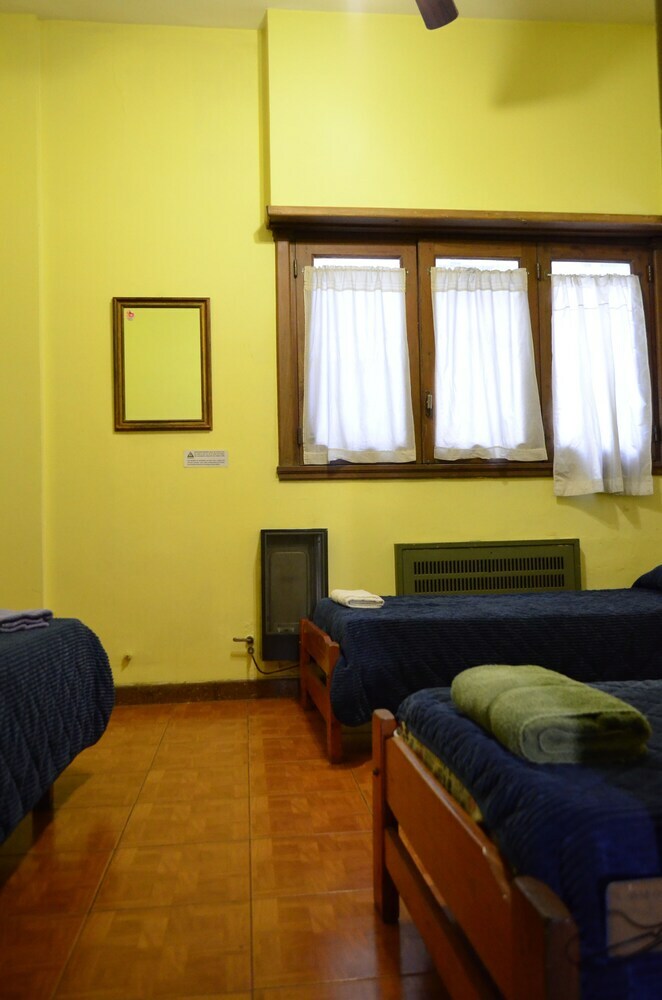 Hostal Garden House Hostel