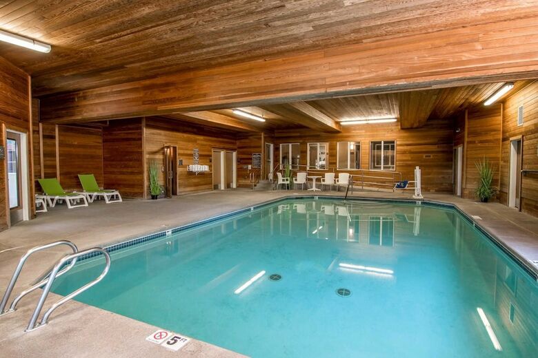 Hotel Comfort Suites Linn County