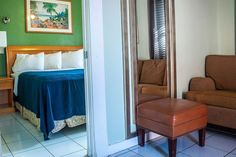 Motel Hollywood Beach Blue Wave