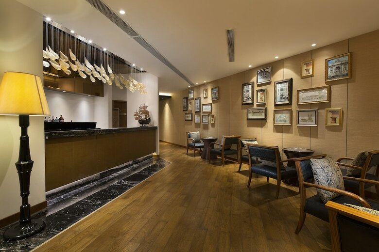 Hotel Crowne Plaza Sanya City Center