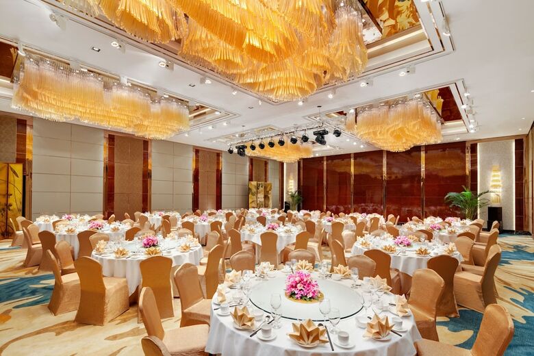 Hotel Crowne Plaza Sanya City Center