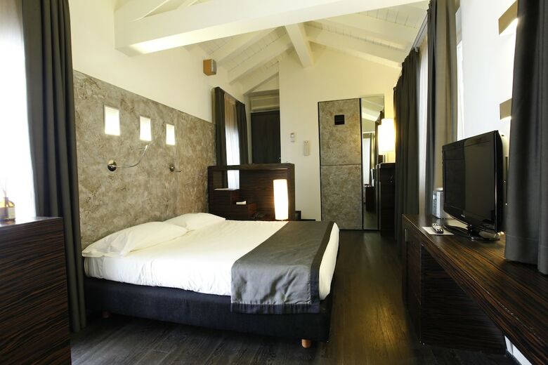 Hotel Ancora